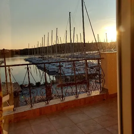 Apartment Lela Sibenik Exterior photo